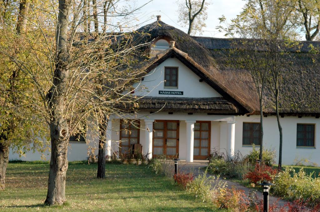 Sarlospuszta Club Hotel Tatarszentgyorgy Room photo